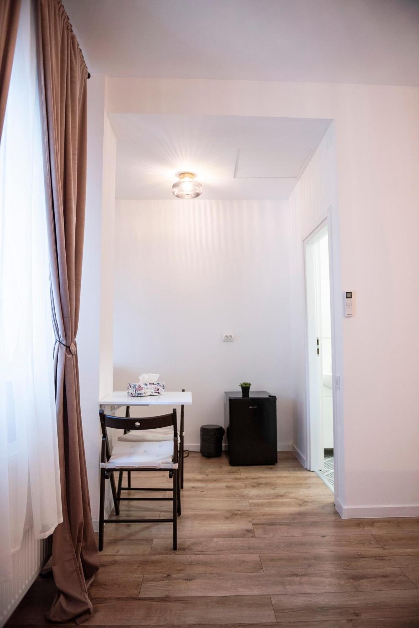 Lazynest Residence Бухарест Номер фото