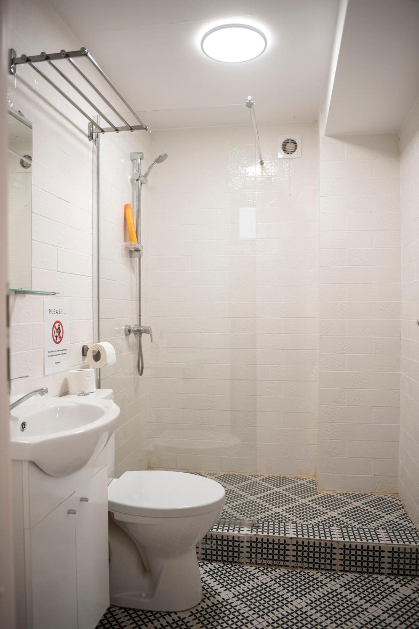 Lazynest Residence Бухарест Номер фото