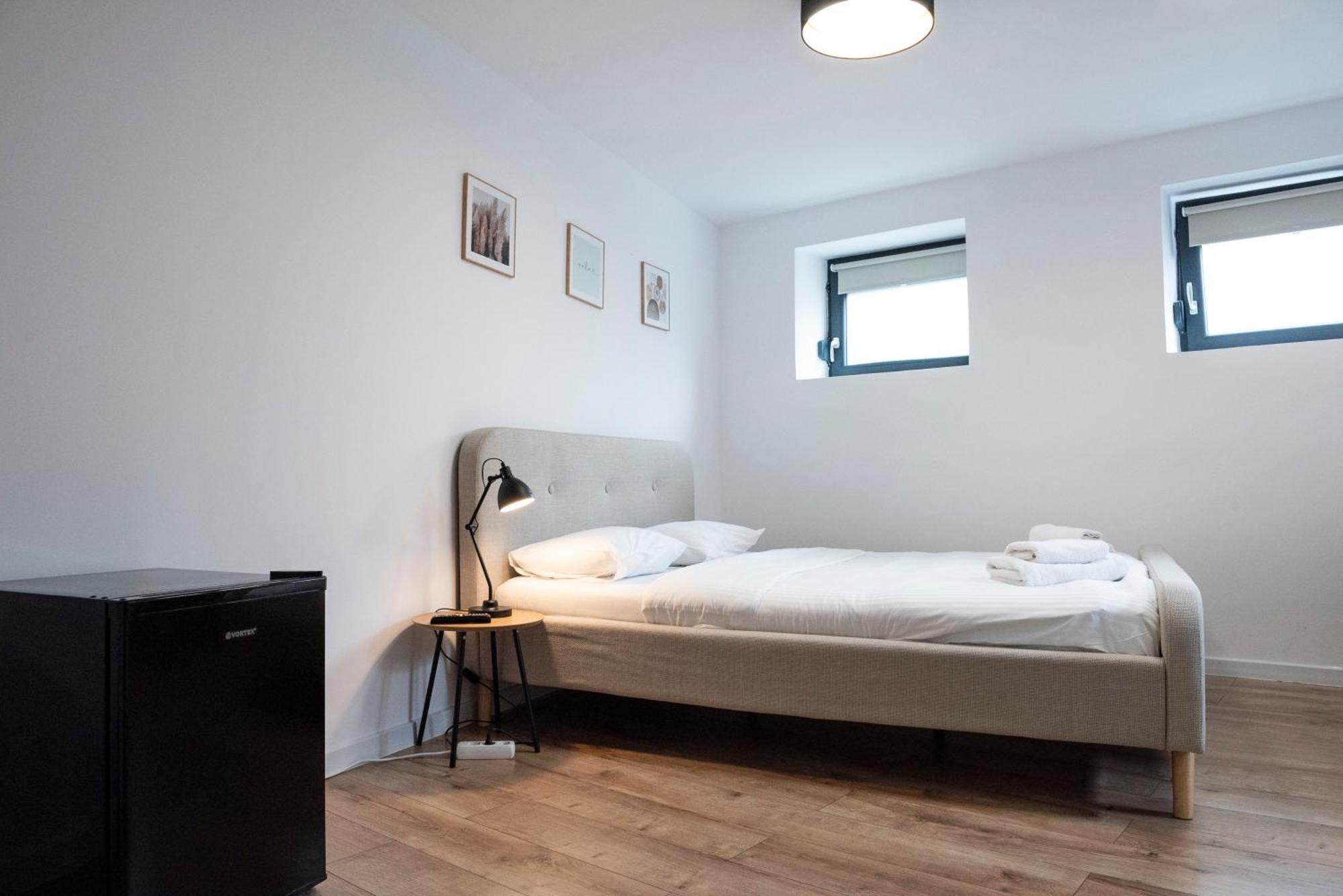 Lazynest Residence Бухарест Номер фото